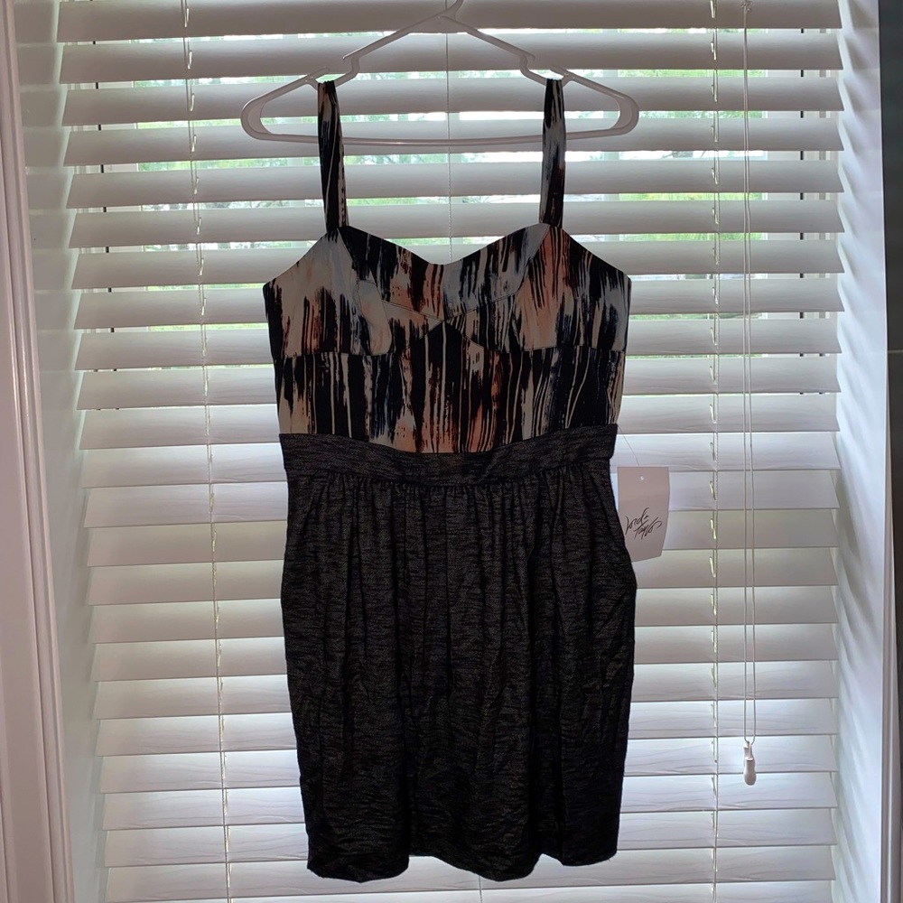 BCBGeneration short dress with POCKETS {size 10}